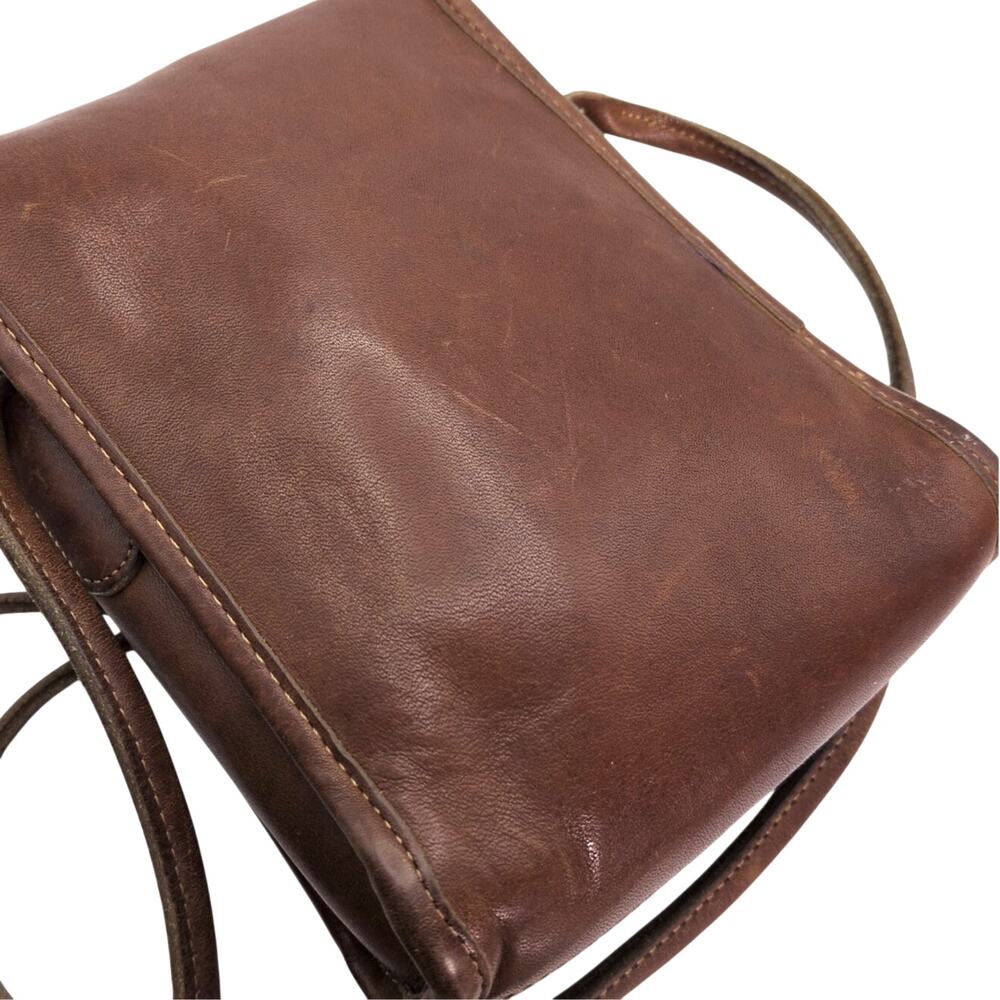 Vintage COACH 90s Brown Tan Scooter Small Crossbody Bag Small Turn Lock USA Made - Picture 6 of 11